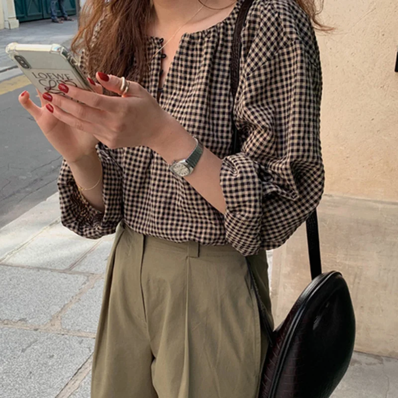 

2023 Autumn New Arts Style Women Long Sleeve Loose Casual Shirt Cotton Female Button Vintage Plaid Korean Blouse Tops S107