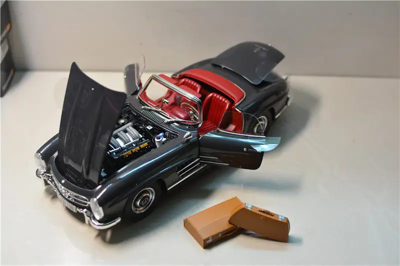 Фото Модель автомобиля Diecast Minichamps 1:18 Benz 300 SL W198 из сплава №4