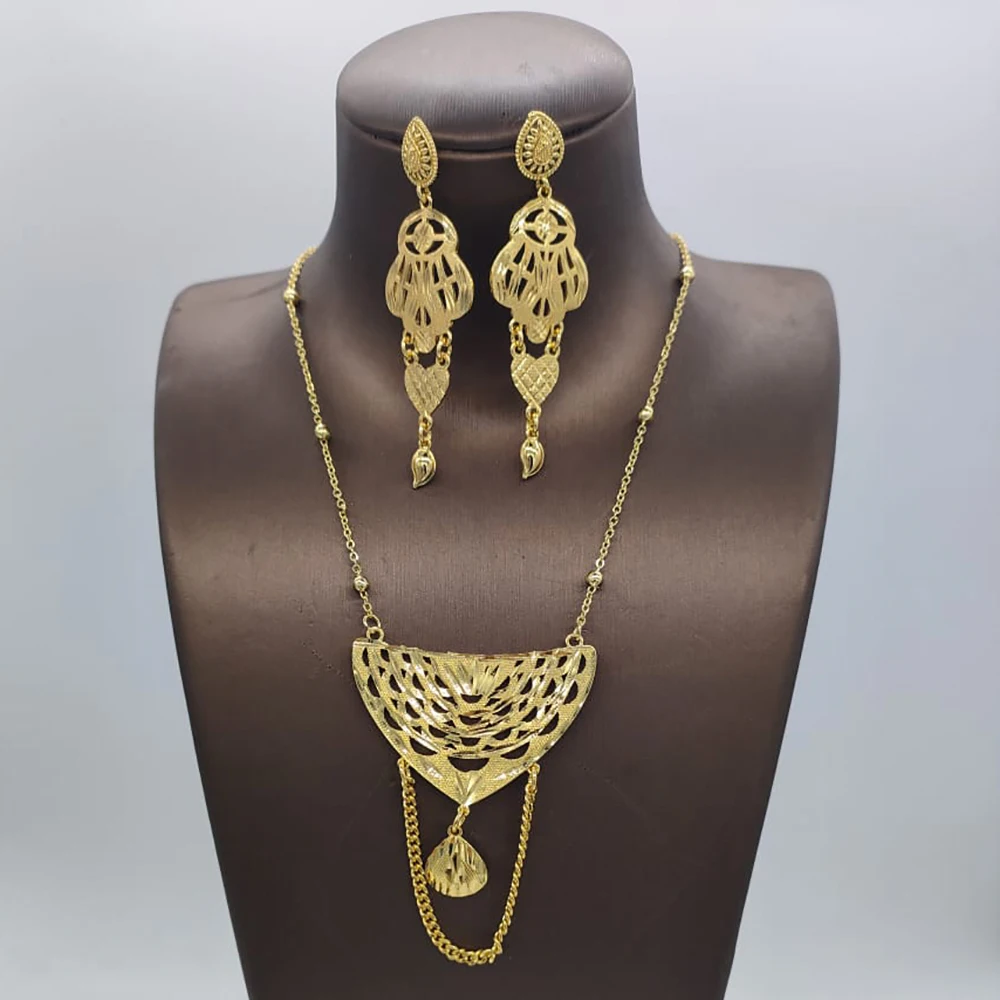 

Indian Ethiopia Jewellery Ladies Gold Color Hollow Out Design Drop Earrings and Necklace Bohemia Jewelry Necklace Accessories