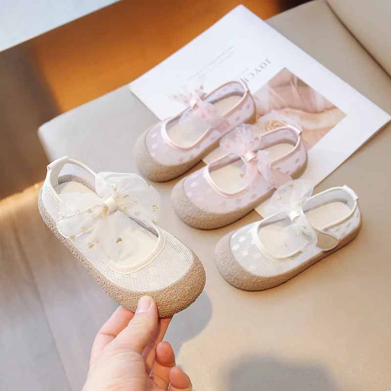 

Girls Hollow Sandals Kids Air Mesh Shoes with Bow-knot Summer Fashion Children Moccasin Shoes for Party Wedding Princess Flats