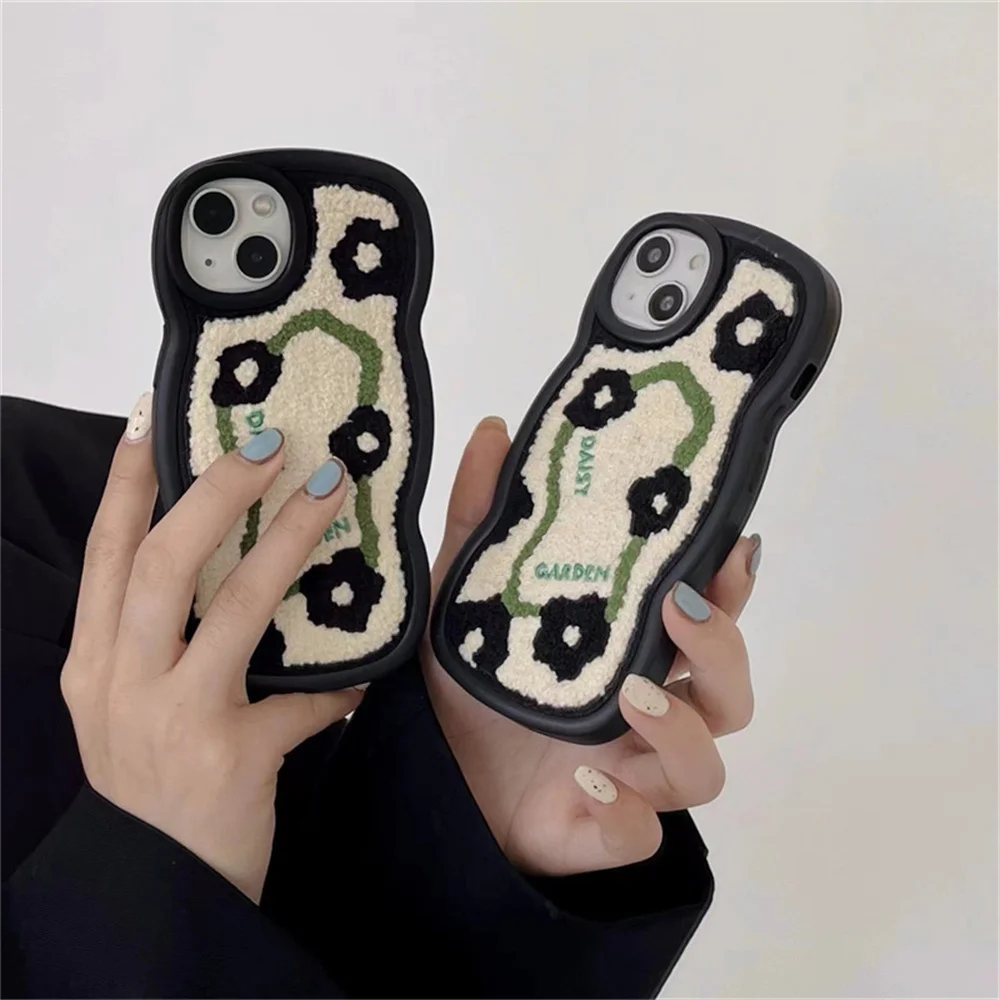 

Towel embroidered line flower is suitable for iPhone 1412ProMax XR Apple 13 creative new phone case
