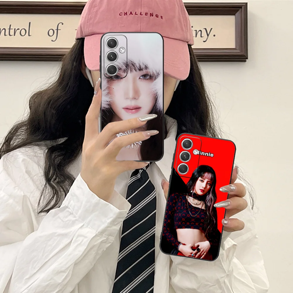 KPOP idle Minnie Phone Case for Samsung Galaxy S24 S23 S22 S21 S20 S10 S9 Plus FE Ultra Lite Black Cellphones Cover