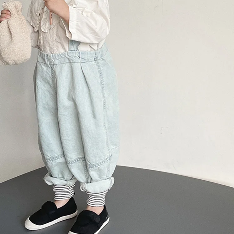 

Детские комбинезоны, детские джинсовые брюки, весна и осень 2022, корейские брюки на подтяжках для маленьких мальчиков и девочек, повседневны...