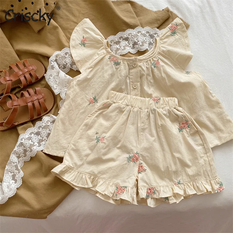 

Criscky Girls Vest Set Summer New Princess Embroidery Butterfly Sleeve Short Suit Baby Girl Clothes Two Piece Set Summer