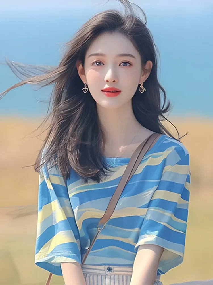 Женская футболка с короткими рукавами и цветущей синей полосой новинка весны 2023