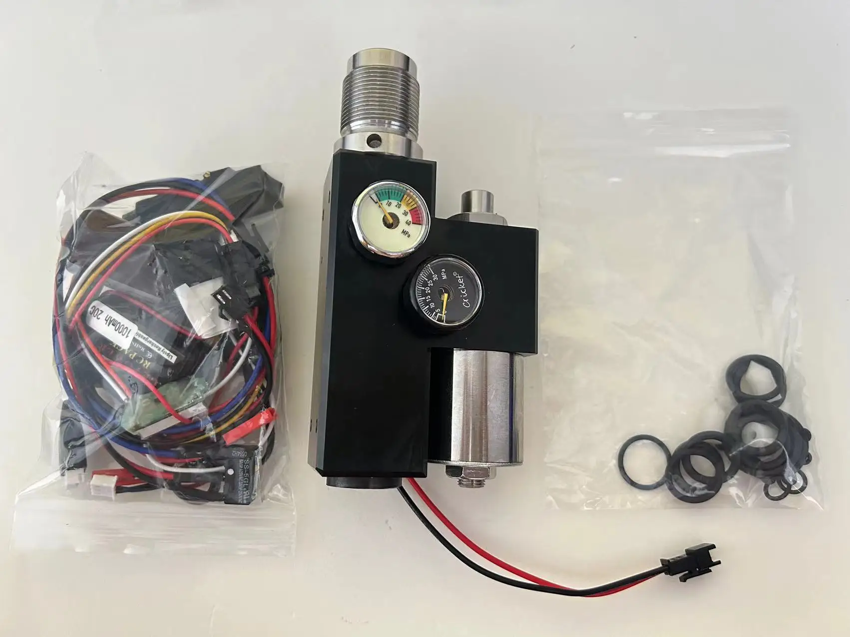 Высоковольтный мгновенный электромагнитный клапан постоянного давления