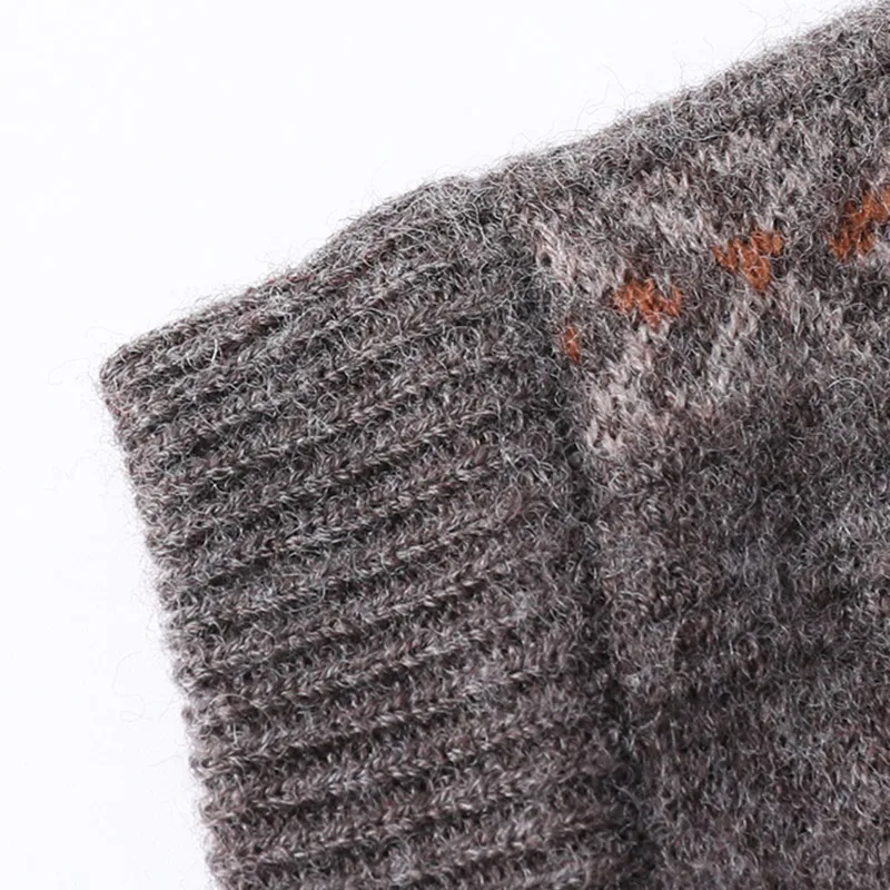 Свитер кардиган однотонный с v-образным вырезом мужской осенне-зимний свитер