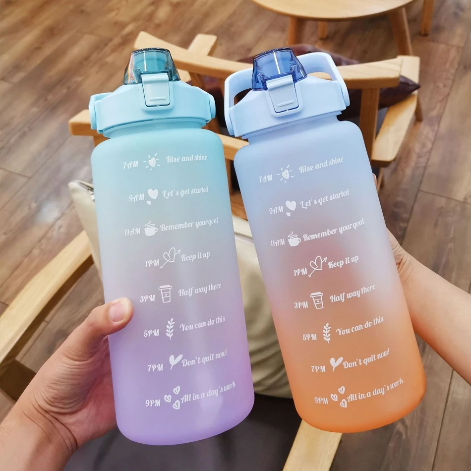 

Спортивная бутылка для воды с соломинкой, 2 л, портативные вместительные бутылки для воды, велосипедная чашка для фитнеса, летний кувшин для ...