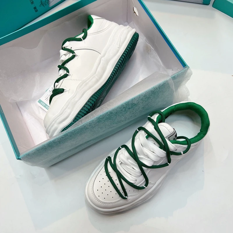 

Женская обувь на танкетке, женские мокасины на платформе, универсальные модные мягкие кроссовки смешанных цветов с круглым носком, спортив...