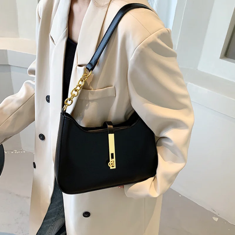 Women's Retro Luxury Solid Color Small Shoulder Bag for Femele Travel Free Shipping сумка женская Fashion Chain Underarm Handbag