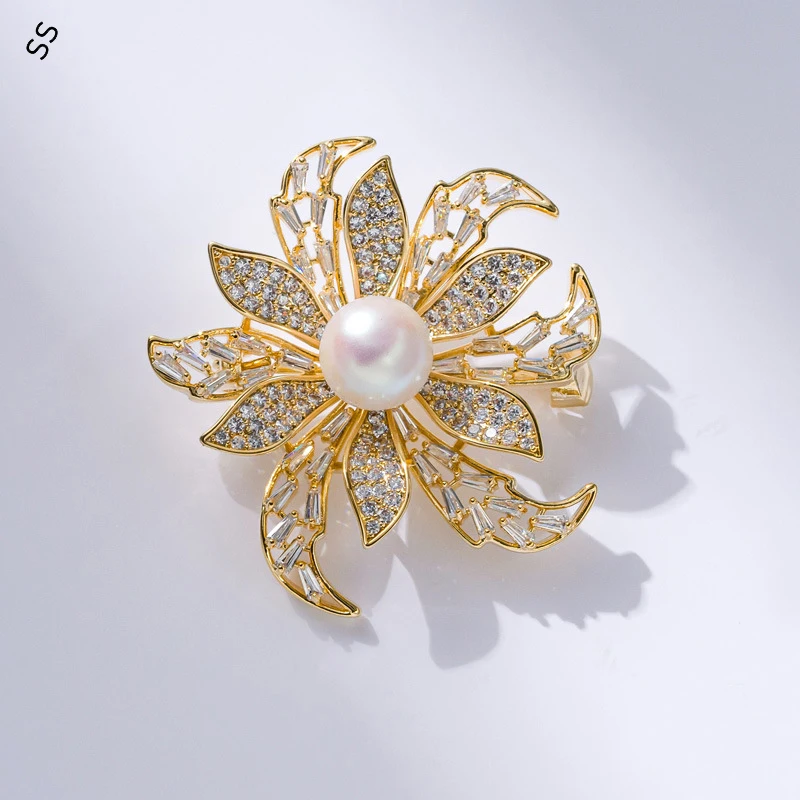

Exquisite Premium Windmill Flower Brooch Luxury Pearl Pin Lapel Accessories for Women's Sweater Garment Embellishment