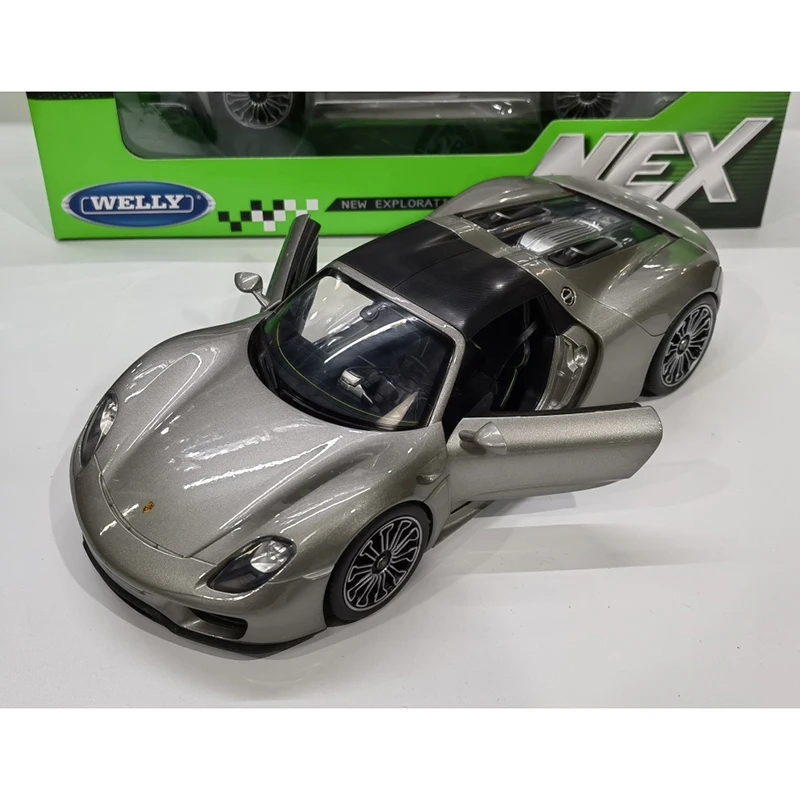 Модель литая автомобиля Welly в масштабе 1/18 модель Porsche 918 Spyder из сплава