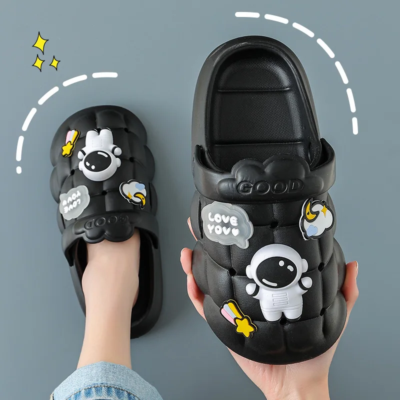 Design Women Blue Spaceman Clogs Shoes Female Slippers Summer Mother Children Clouds Sandals Paltform Ladies Fashion Flip Flops