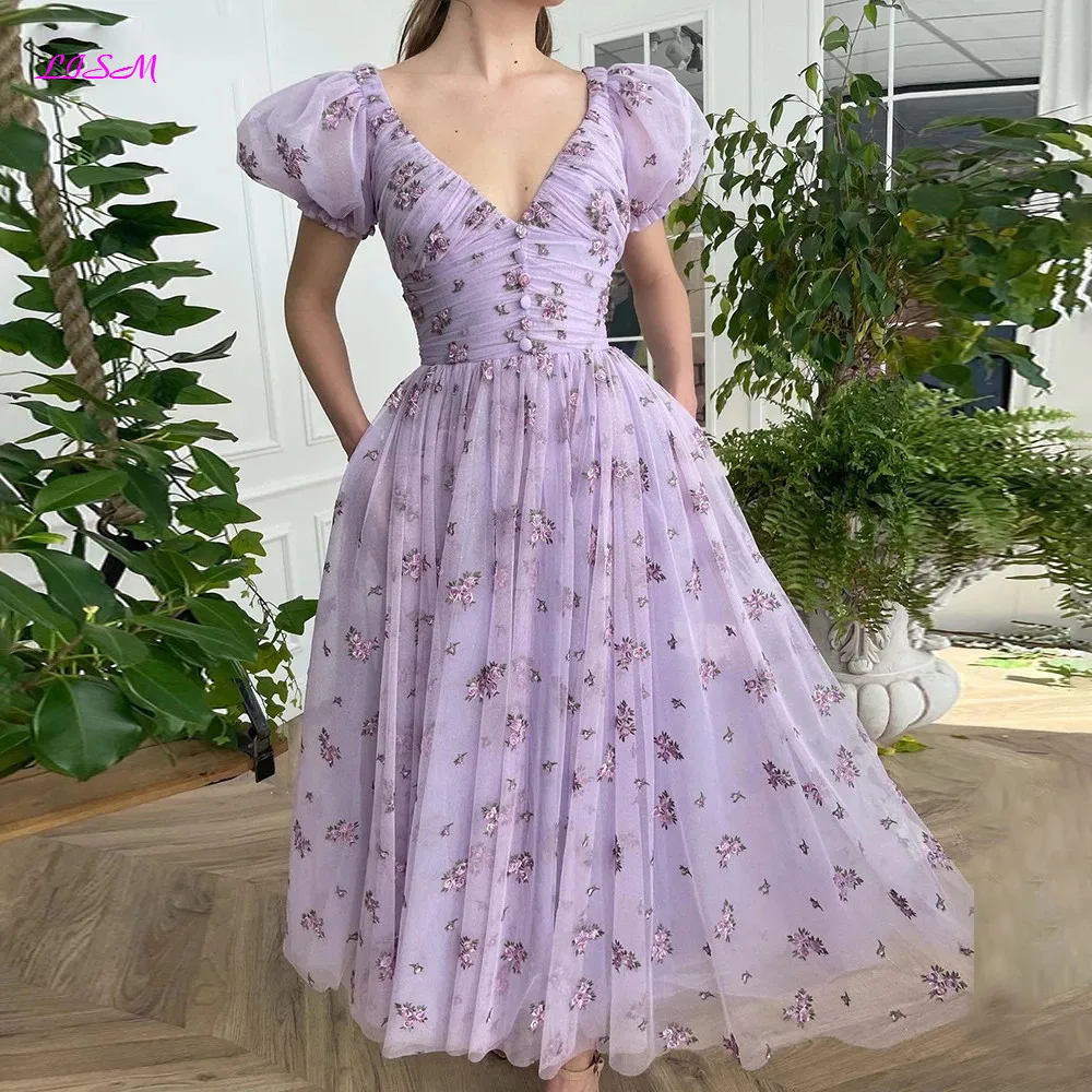 

Lavender V-Neck Tulle Midi Prom Dresses Short Puff Sleeves Embroidery Lace Tea-Length Evening Gonws A-Line Wedding Party Dress