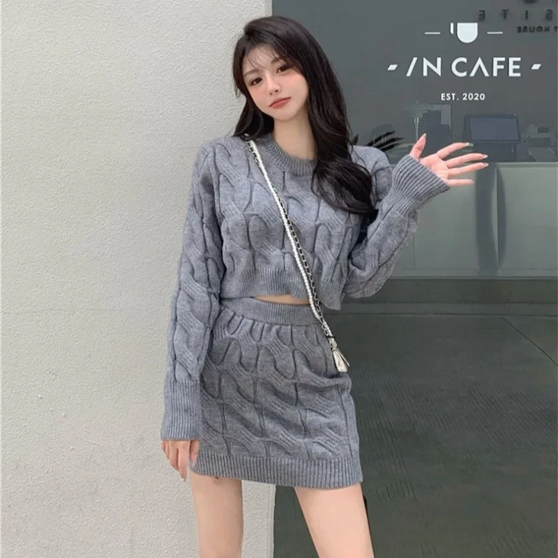 Женский комплект из двух предметов милый облегающий свитер с круглым вырезом