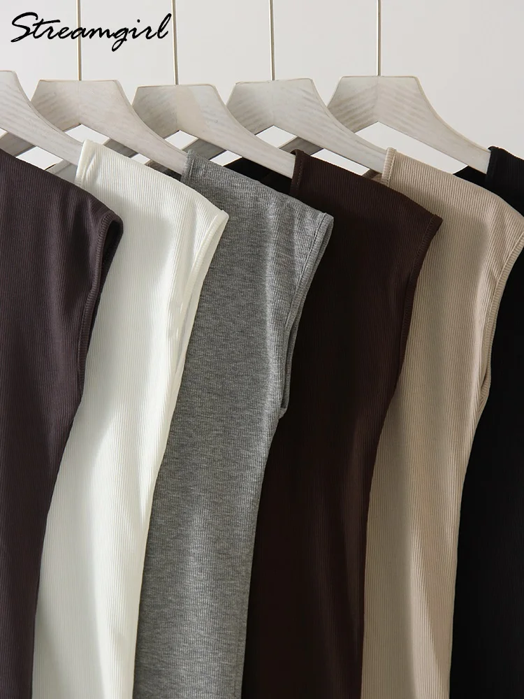 Ребристые футболки женские летние обтягивающие V Nek однотонные базовые топы без