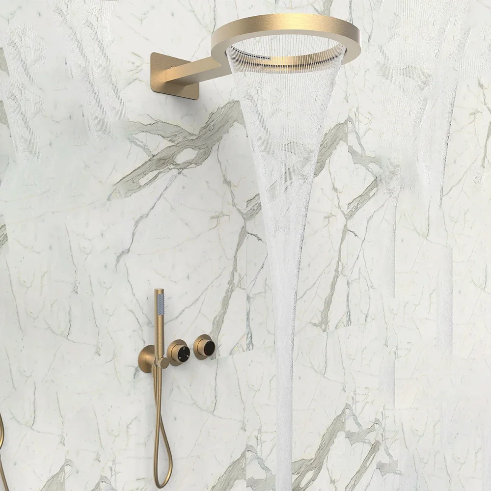 Wanna Okrągły zestaw prysznicowy W ścienny prysznic Głowica filtra Szczotkowane złoto Muzułmański Nowoczesny