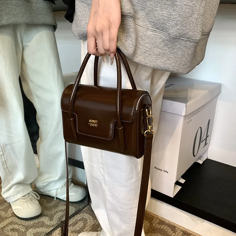 Женская квадратная сумка BEI