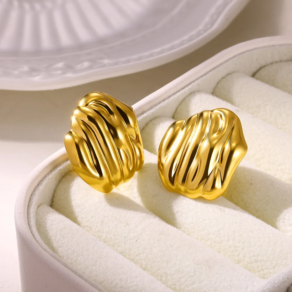 Женские серьги-гвоздики в форме сердца из нержавеющей стали