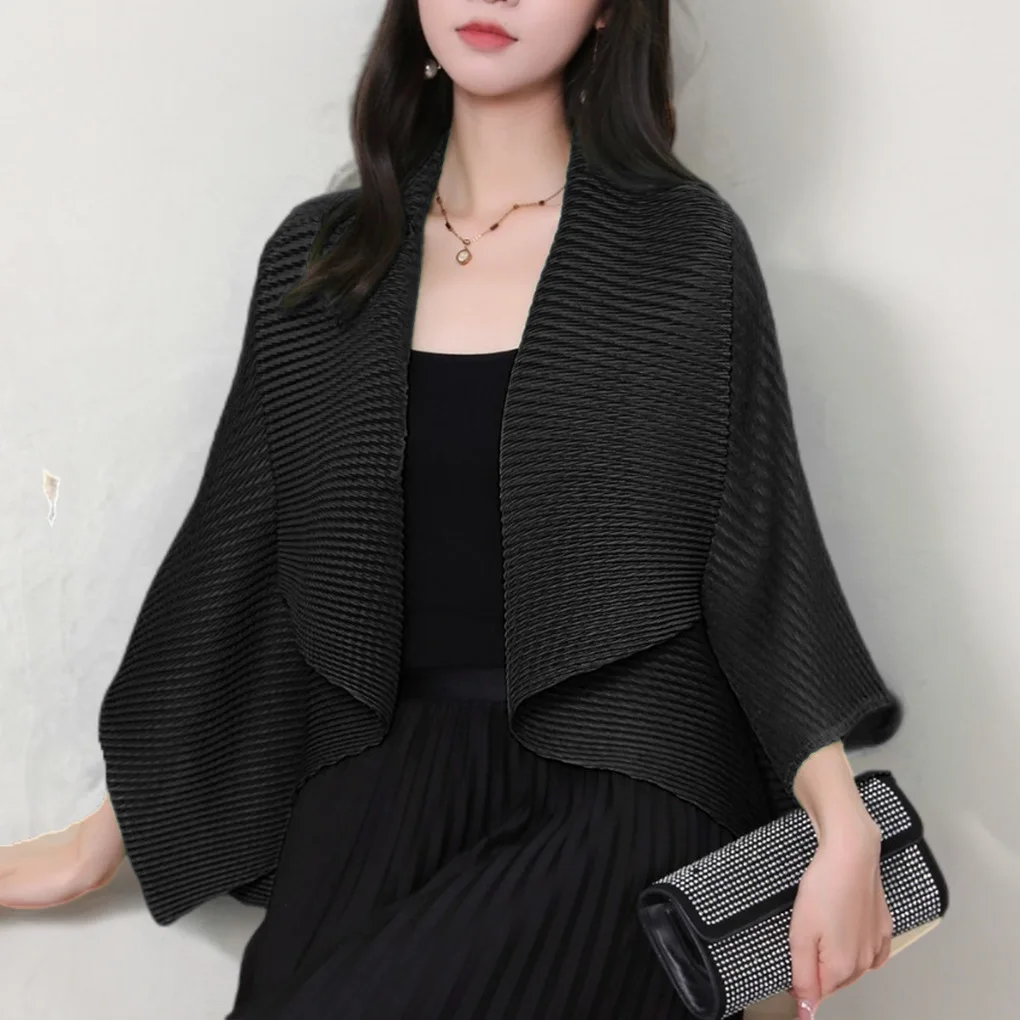 Sanzhai Dragon Scale Pleat Short coat Women Design Sense 2024 Spring New Loose All-Matching Cardigan Bolero