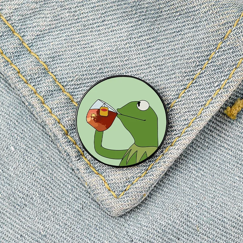 

Lipton Iced Tea Kermit Pin Custom cute Brooches Shirt Lapel teacher Bag backpacks Badge Cartoon gift brooches pins for women