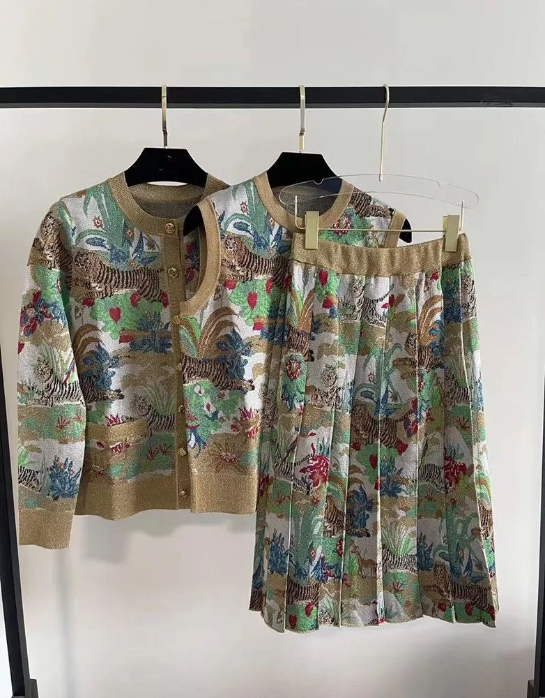 

2022 Spring Fashion Women's High Quality Animal Floral Print Knitted Coat Cardigans C100