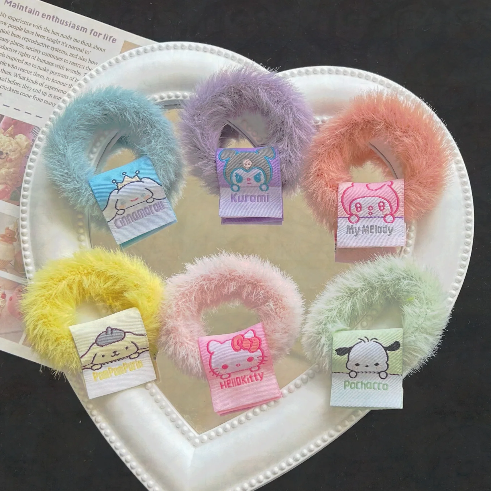 

Милая плюшевая красочная повязка на голову Hello Kitty для девушек, Очаровательная мультяшная повязка на голову для девушек, милая маленькая кож...