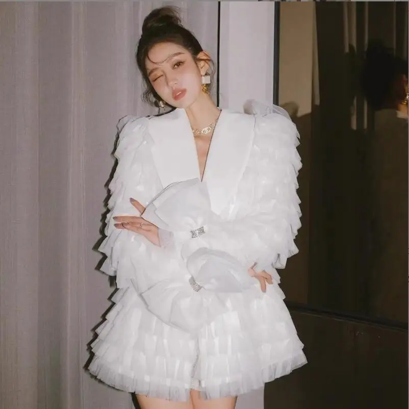 

Cascading Ruffles Bubble Sleeve Mesh Tulle White Blazer Dress Women Elegant Fashion Diamonds Bow Long Suit Coats 2022 p419