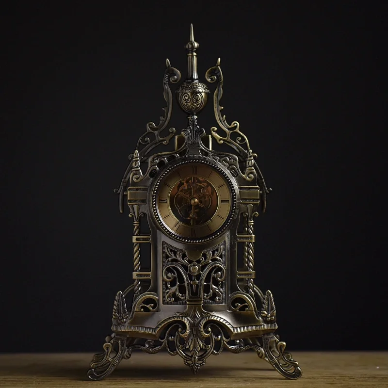 

European style creative living room clock fashion retro design bedside clock office clock fashion Desk Clock