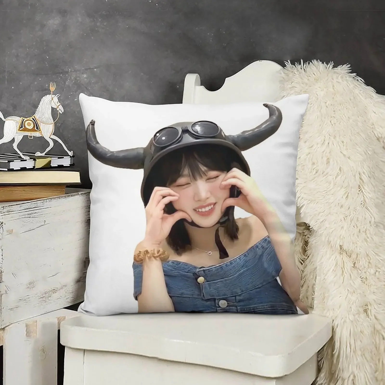 Chaewon pupu печатный чехол для подушки