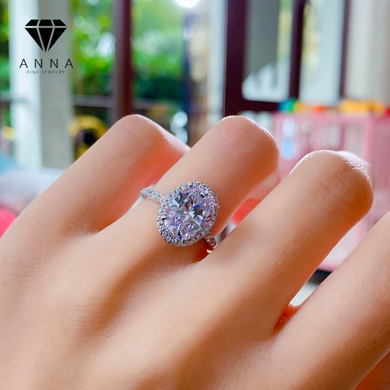 

Женское Обручальное кольцо с овальным камнем