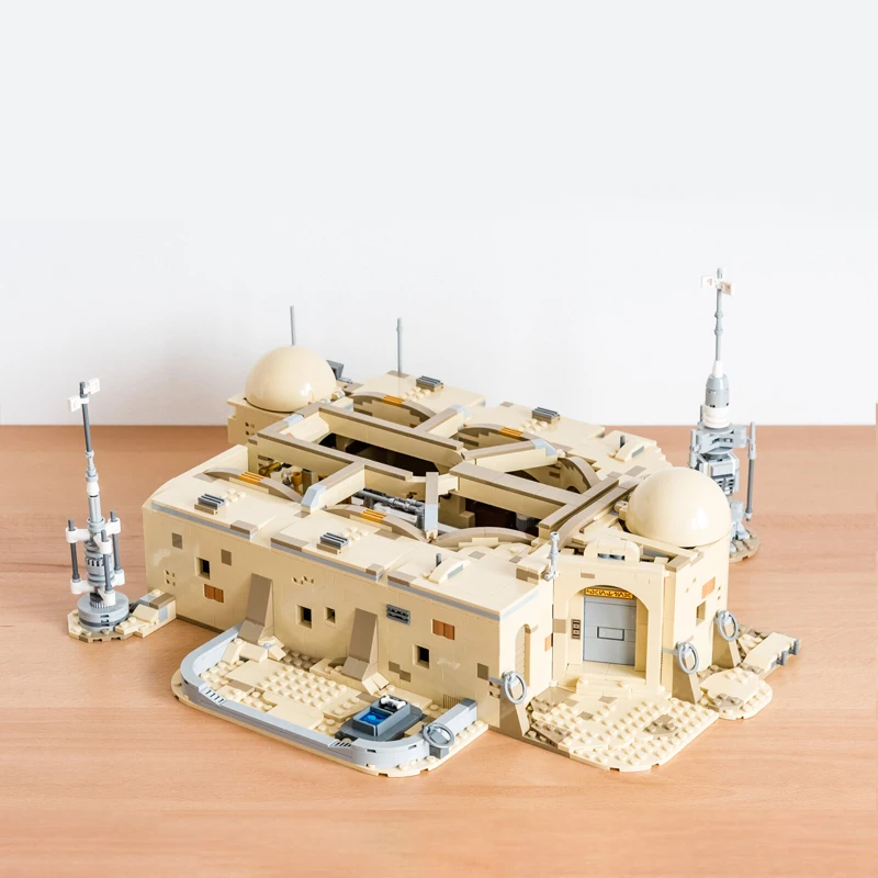 

Star Plan Movie Series Mos Eisley Cantina Ashley Tavern 60016 Model Building Blocks 3187pcs Brick Toys Kids Birthday Set 75290