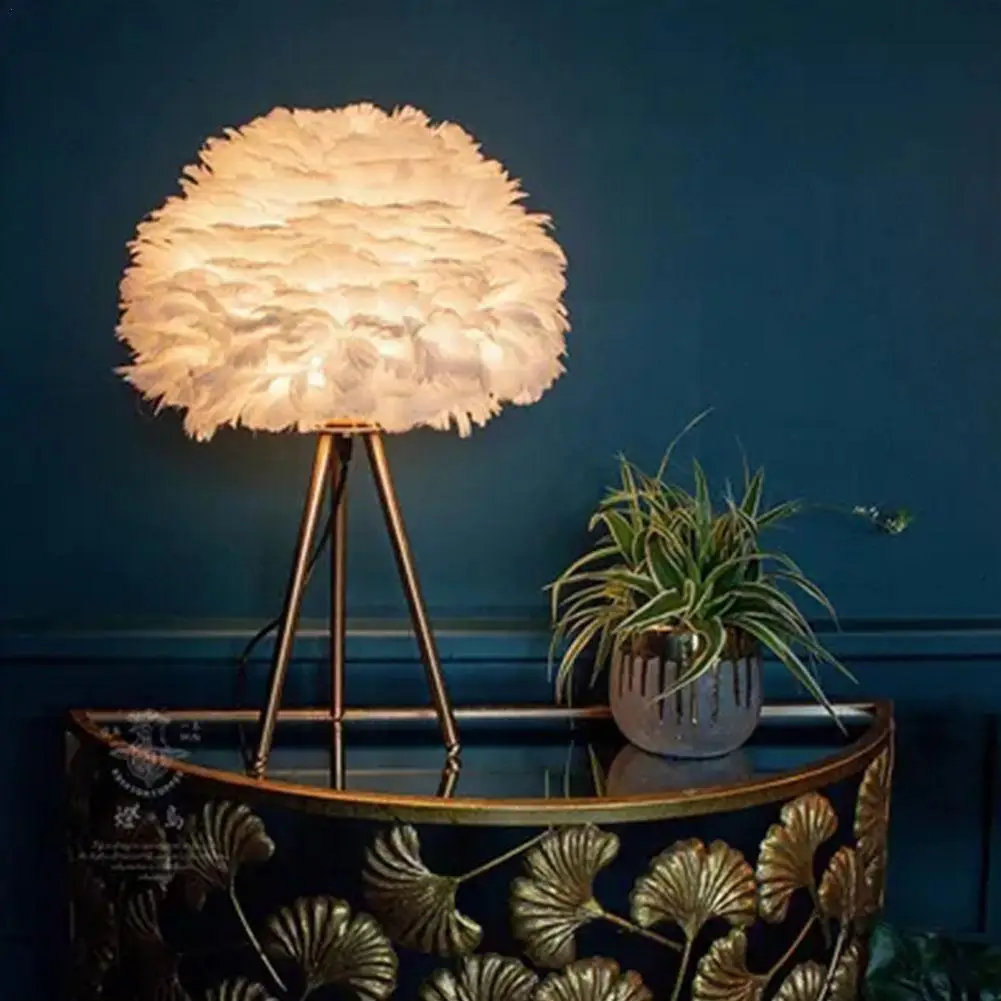 

Modern Bedroom Living Room Feather Table Lamp Warm Girl Bedside Table Lamp ins Decoration fFeather Romantic Goose Lamp U3D4