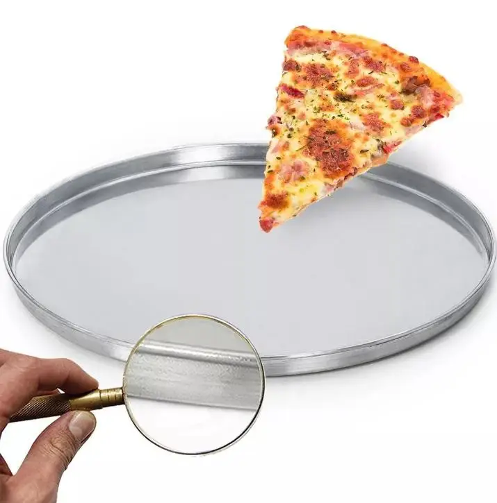 Форма для пиццы купить. Пицца на сковороде. Форма для пиццы. Заготовка для пиццы. Подставка для пиццы металлическая.