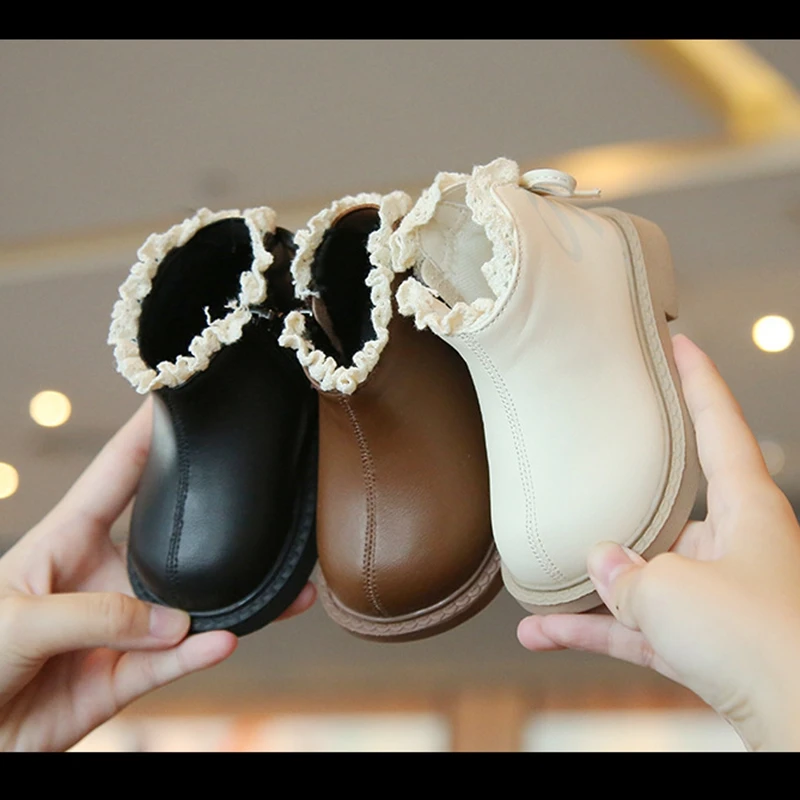 Ботильоны для девочек со шнуровкой и оборками