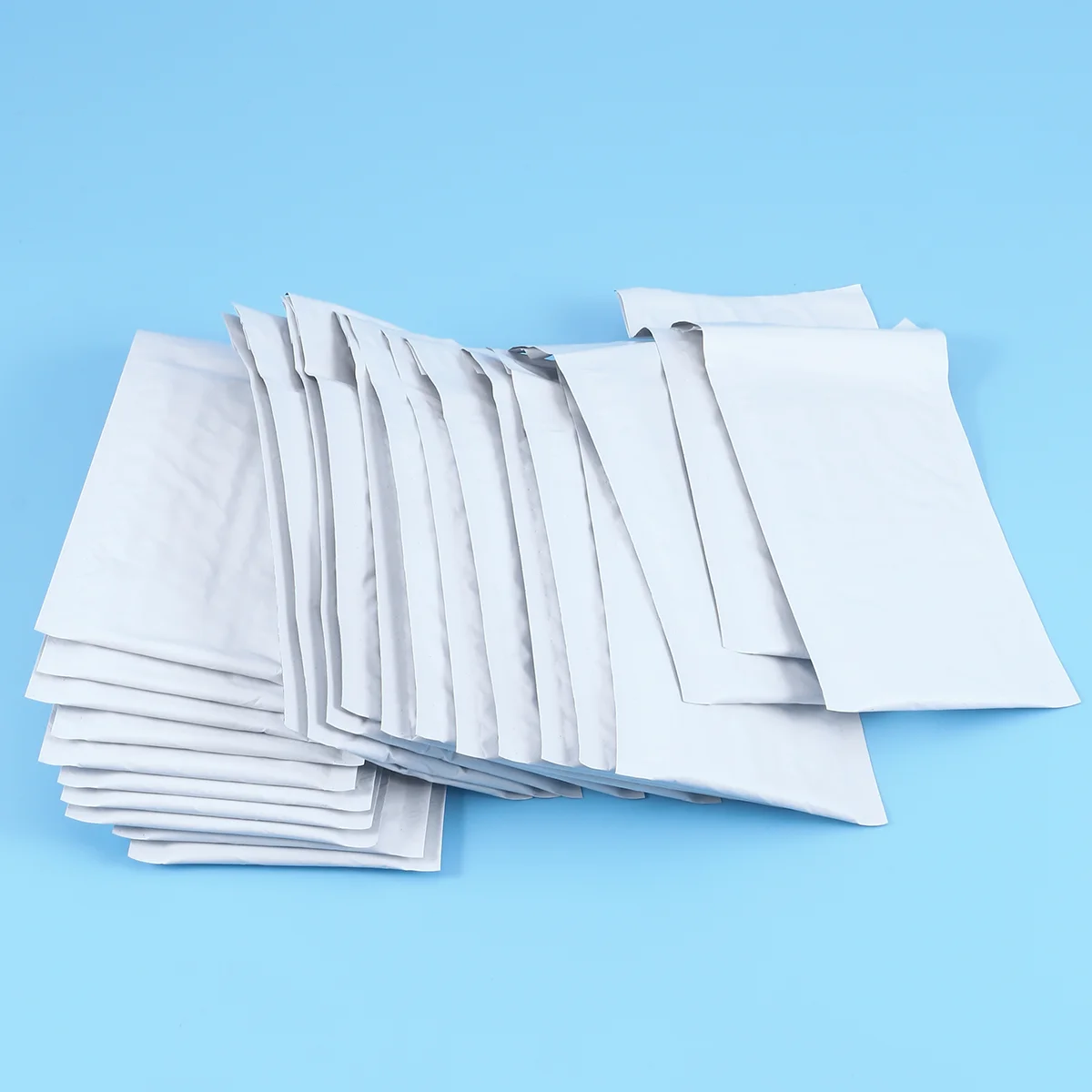 

50pcs Poly Bubble Mailers Padded Envelopes, Bubble Lined Poly Mailer, Peel& Seal Bags for Packaging