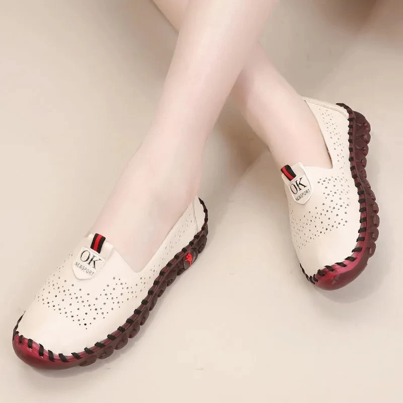 

Comfy Female Flats Shoes 2022 New Spring Summer Women Casual Shoes Soft Leather Non-slip Mother Shoes Fashion Concise Moccasins
