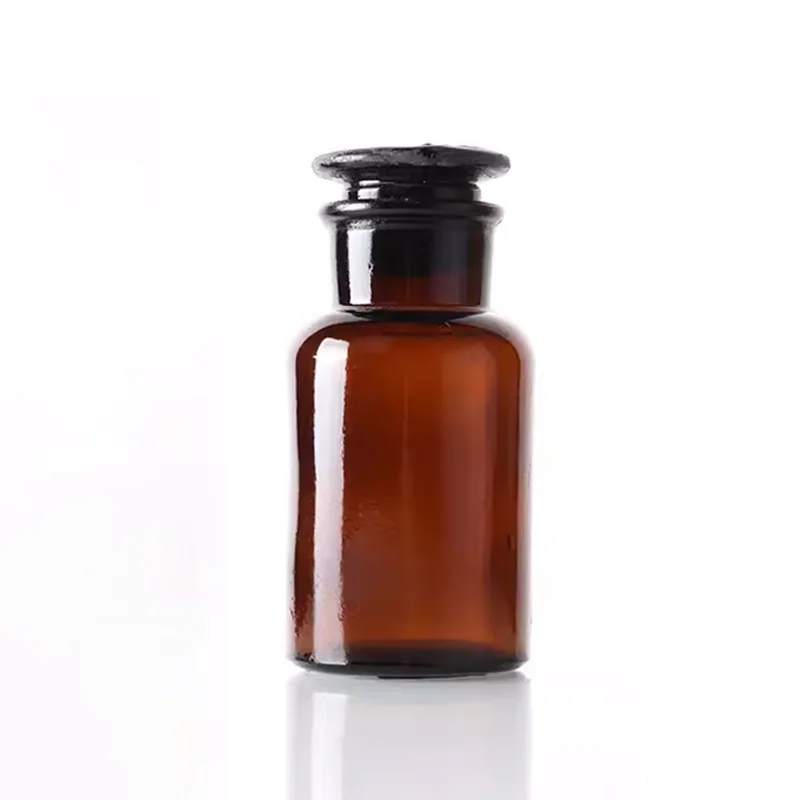 Флакон с реагентом и шлифовальным горлышком стеклянная бутылка растворителем
