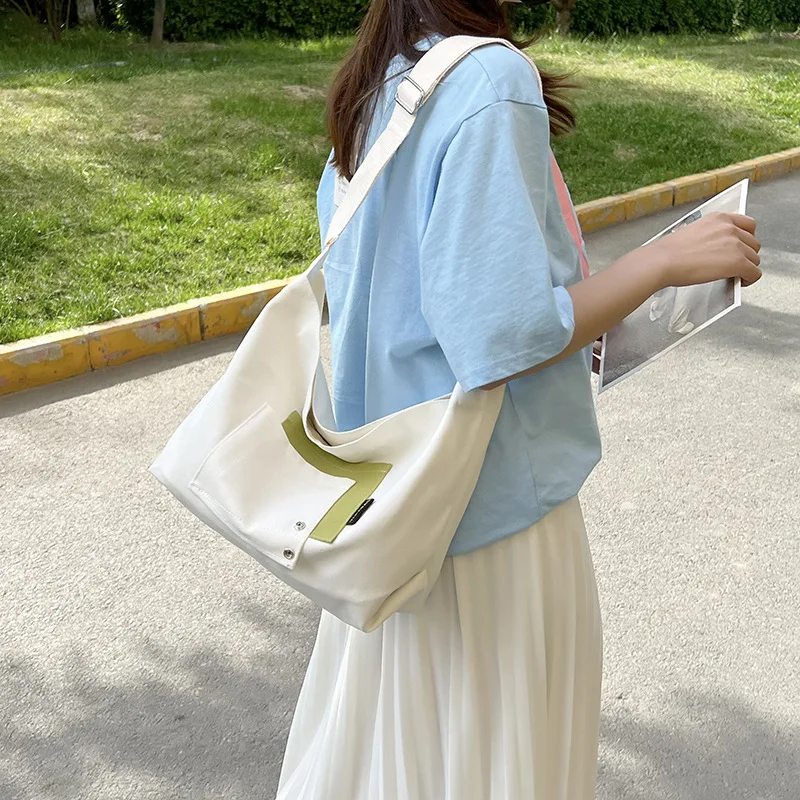 

Дизайнерская сумка на плечо для женщин, модные вместительные повседневные женские сумки через плечо, новинка 2022, простые женские сумки для покупок