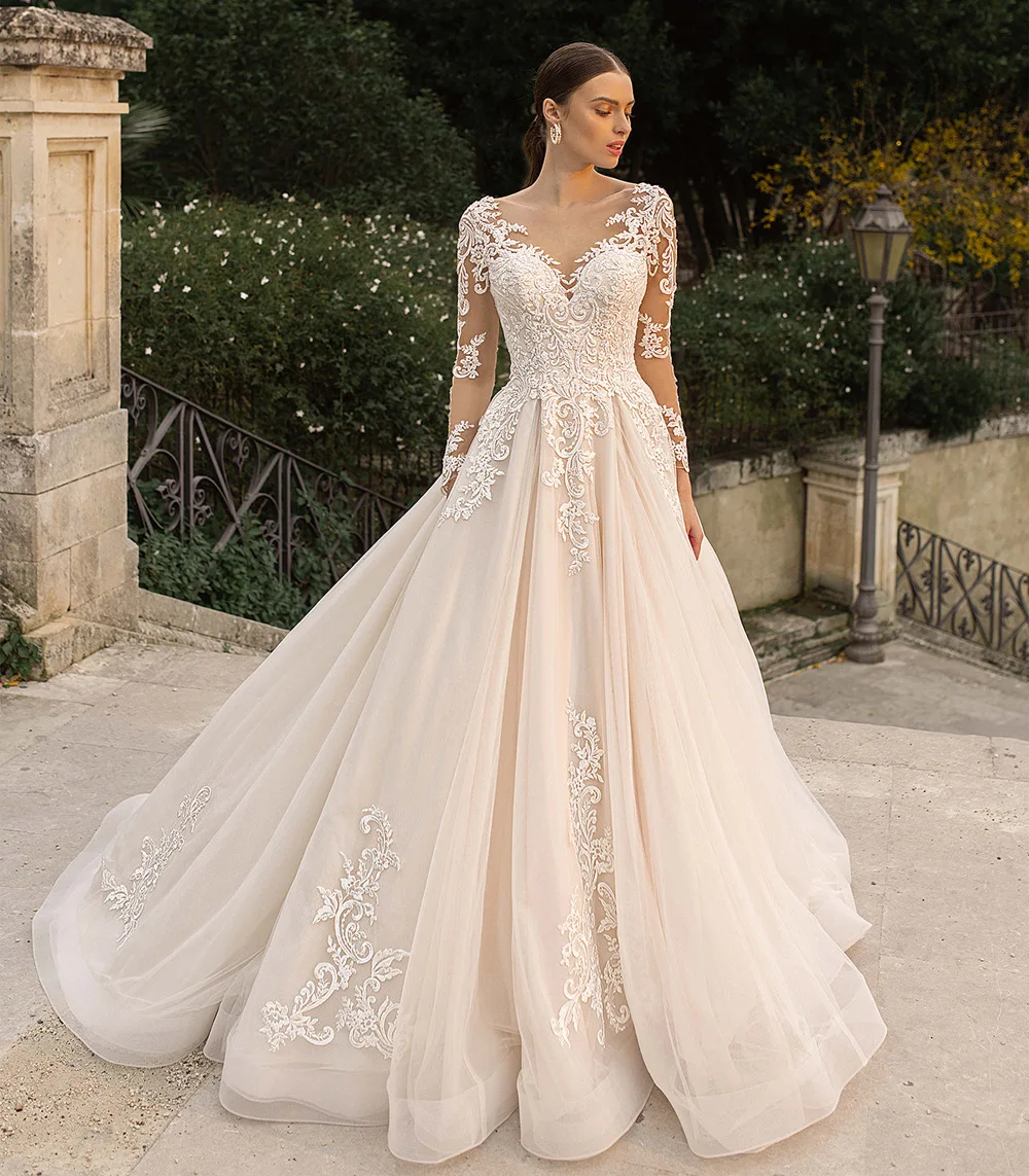 

Luxury Pink Long Sleeves Wedding Dress Ball Gown Lace Appliques O-Neck Button Royal Train Bride Gowns Vestido De Novia Princess