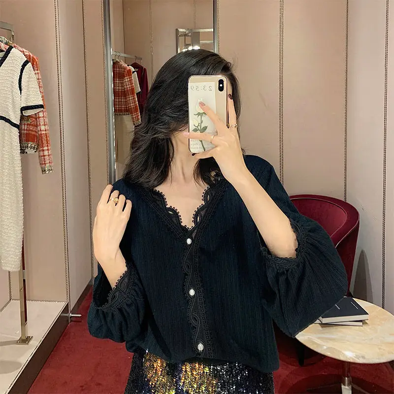 

COCOA 2022 Spring Elegant Ruffles Women Lace Blouses Casual V Neck Long Sleeve Loose Female Lantern Sleeve Blouses For Women