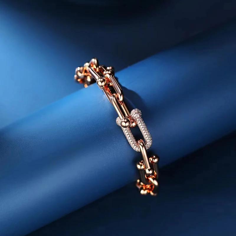 

Women's high-end brand 925 sterling silver horseshoe buckle bracelet Fashion jewelry Wedding Valentine's Day gift with logo