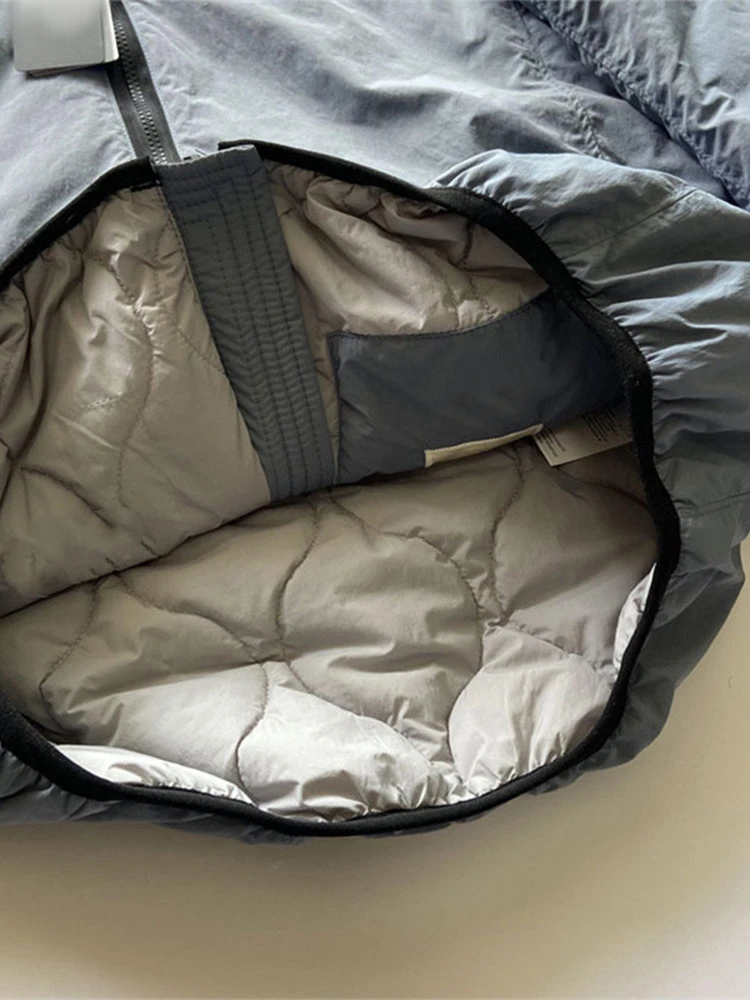 Мужская ветрозащитная куртка с капюшоном цвет в ассортименте