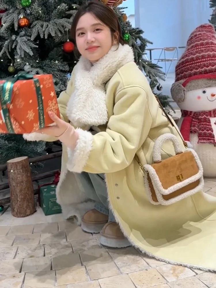 2024 New Fur Integrated Outerwear Women Winter Thickened Lamb Wool Environmental Protection Horn Buckle Mid-Length Coat W...