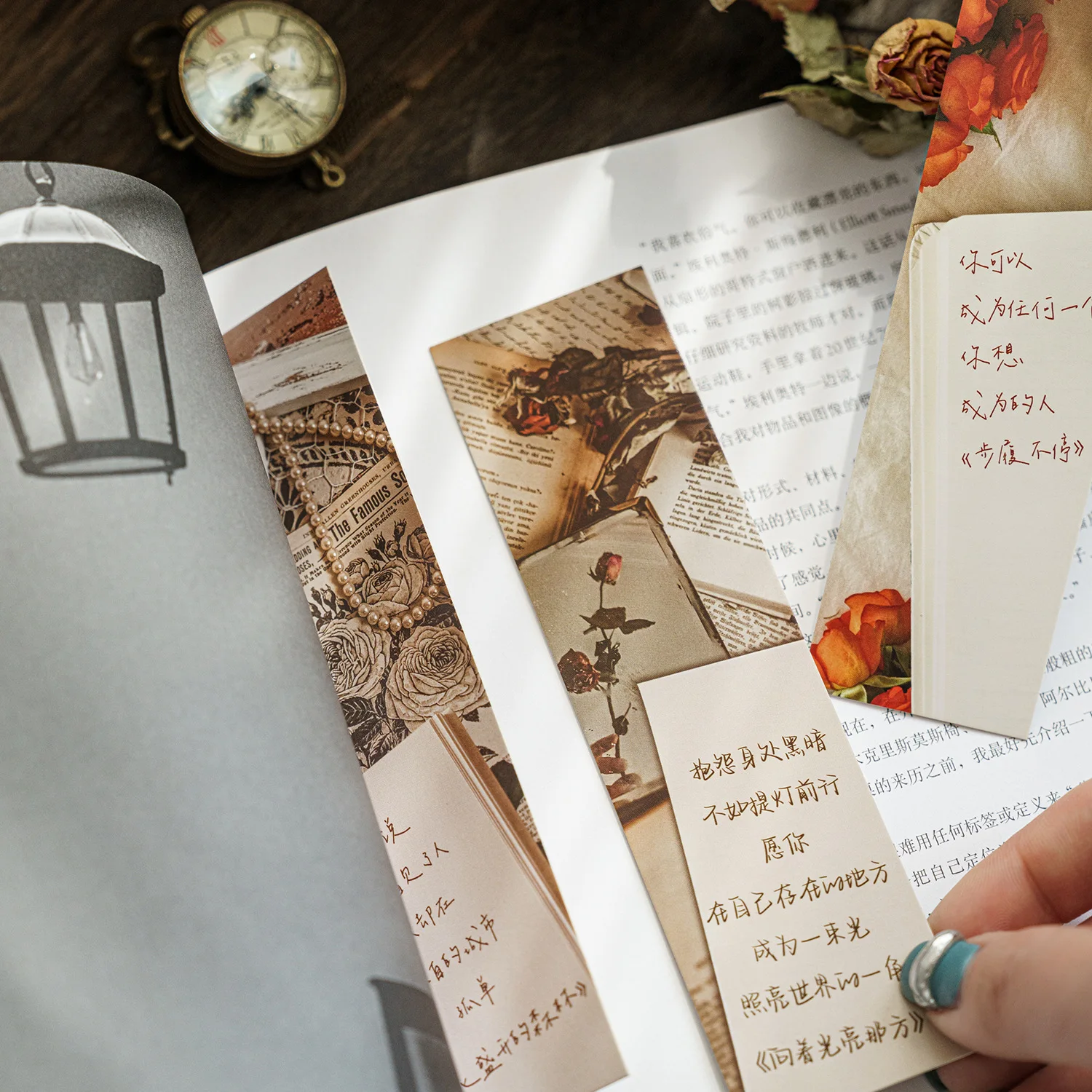 

30pcs Vintage Literary Artistic Books Paper Creative Bookmark Hand Account Decorative Material Book Marks Journal Stationary