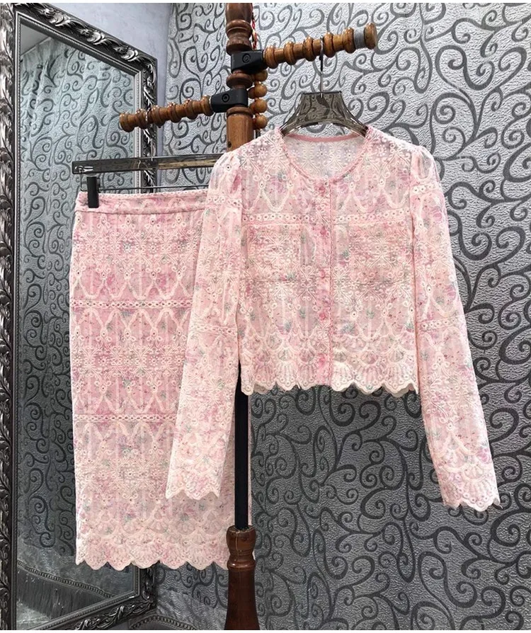 

Женский комплект с юбкой и длинным рукавом, осень 2023