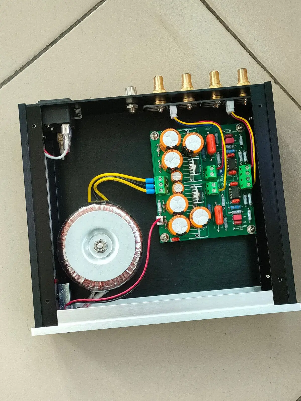 

Готовый Hifi MM RIAA Phono усилитель на цепи Germnay DUAL Amp