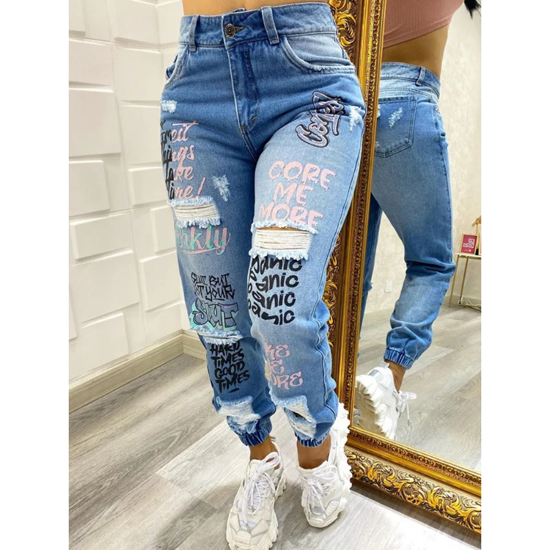 

New Pocket Ripped Jeans Casual Jeans Women Letter Print Slant Soldes Vêtements Femme Slight Strech Boyfriend Jeans for Women