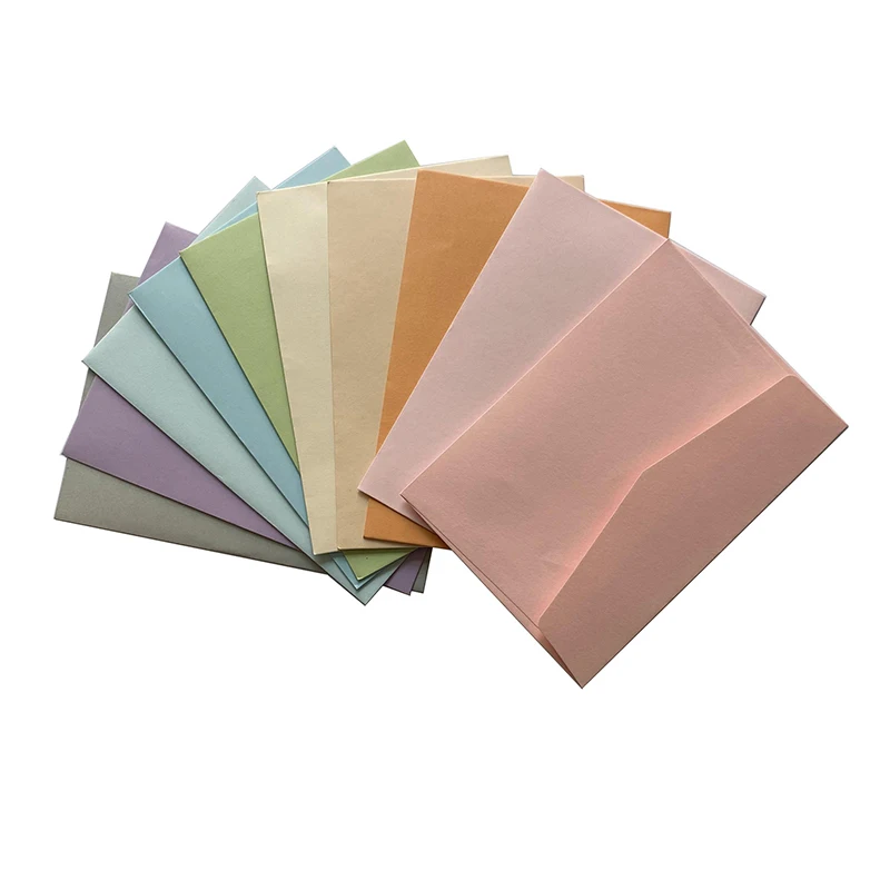 Рисунок 3 - однотонные конверты для свадебных