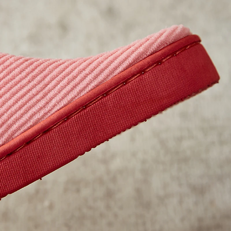 Однотонные нечеткие тапочки женские зимние теплые меховые плюшевые шлепанцы